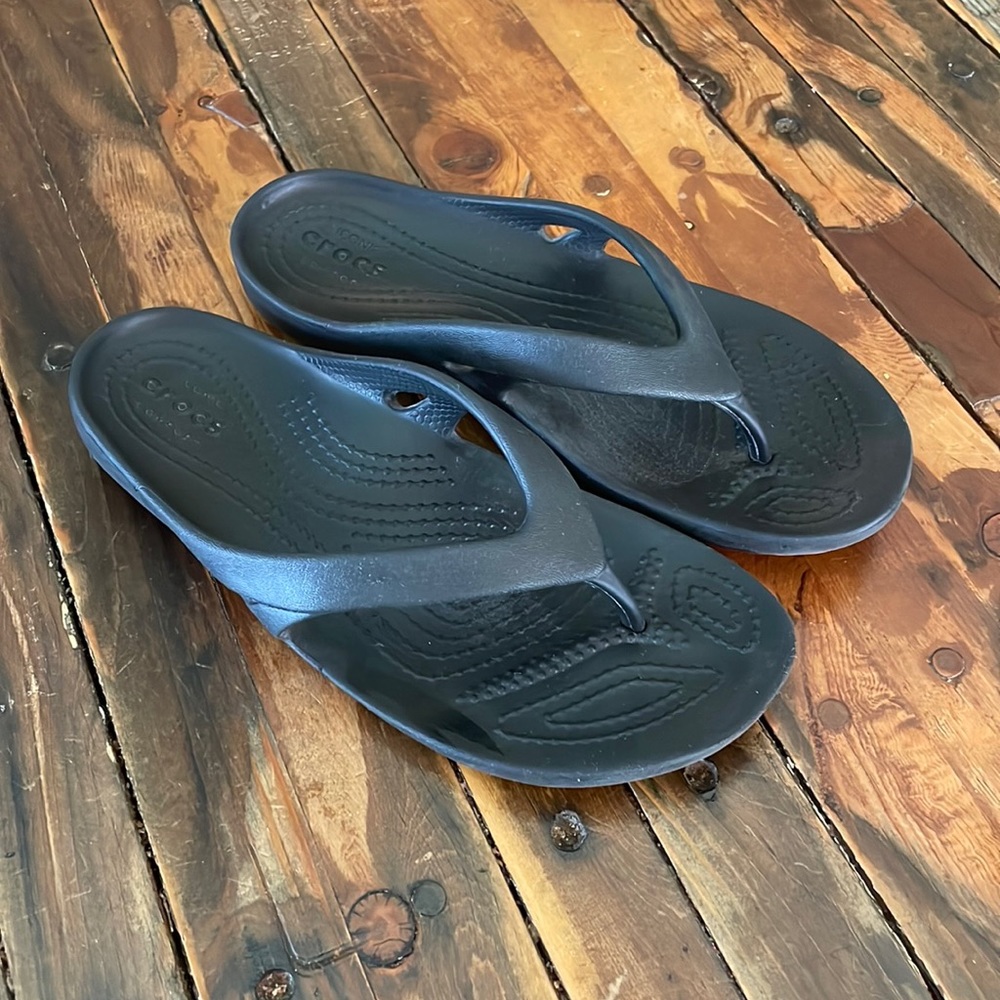 Crocs - Picture 1 of 7